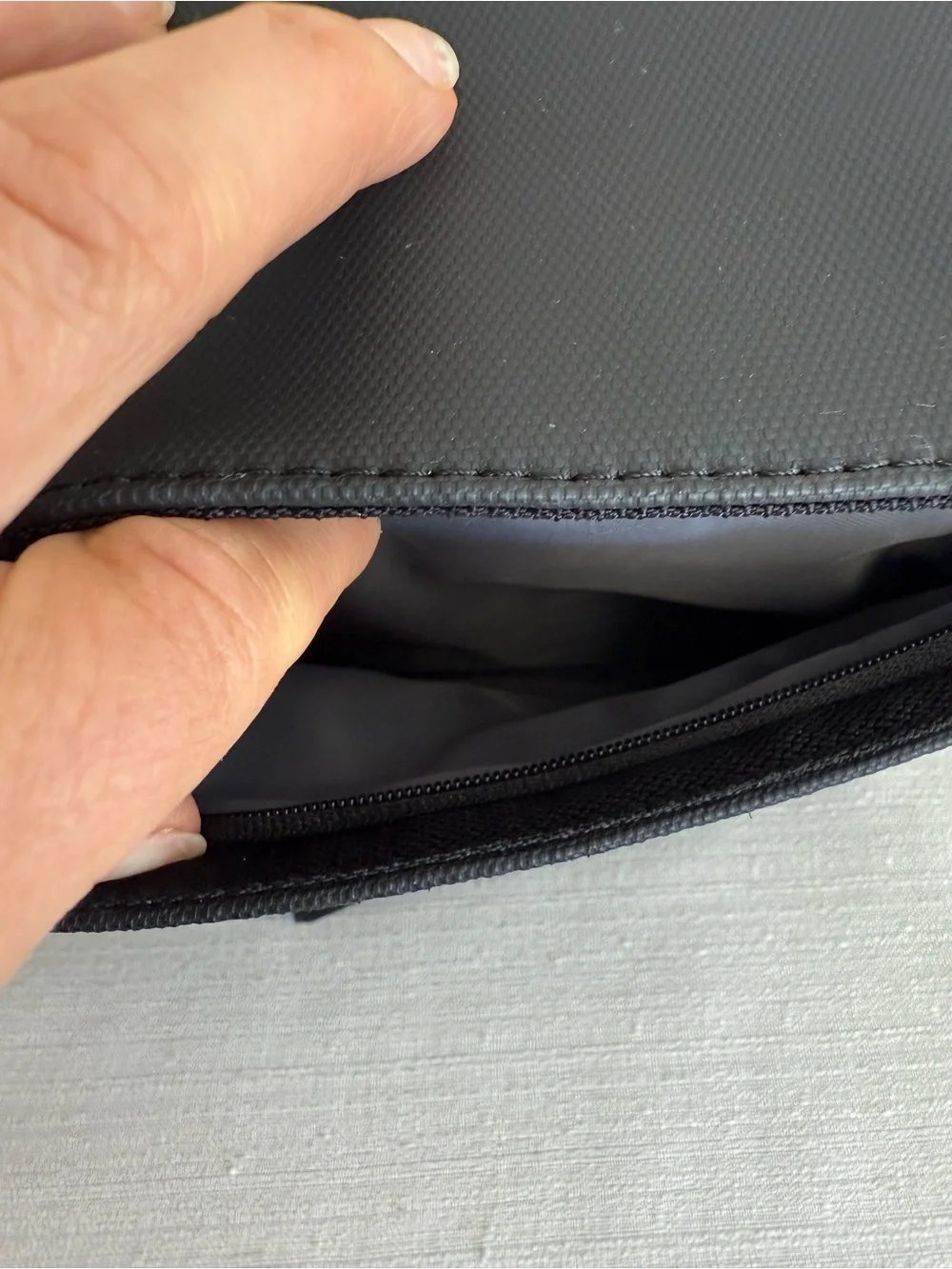 SPARK DJI Black Minimalist Messenger Tech Pouch Shoulder Bag